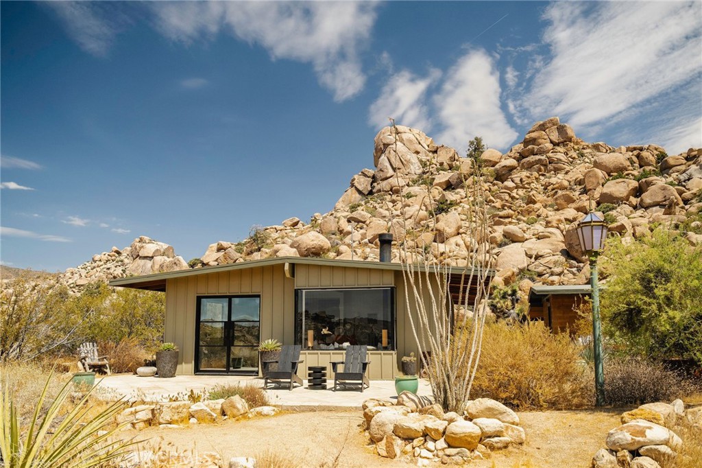 51222 Gamma Gulch Road Property Photo 1