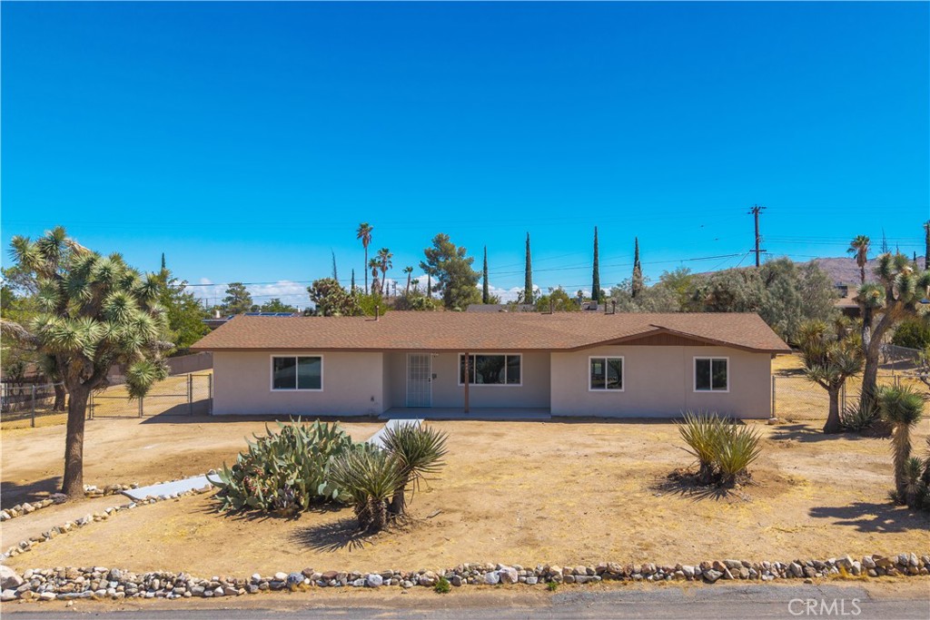 7623 Frontera Avenue Property Photo 3