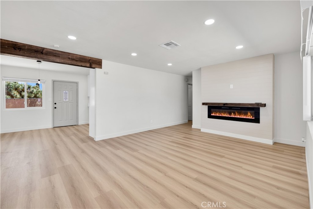 7623 Frontera Avenue Property Photo 6