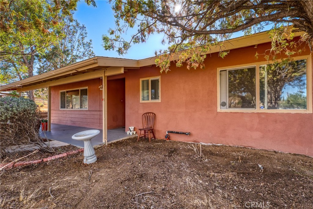 7896 Fox Trail Property Photo 4