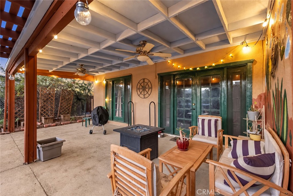 7896 Fox Trail Property Photo 6