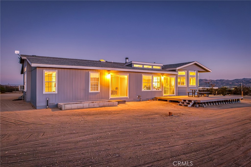 2575 Mcgarry Property Photo 2
