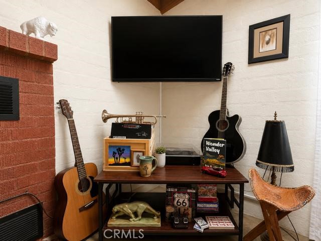 4260 Gayley Property Photo 7