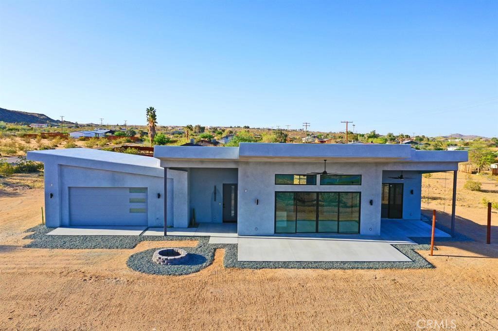 4853 Avenida Del Sol Property Photo 1