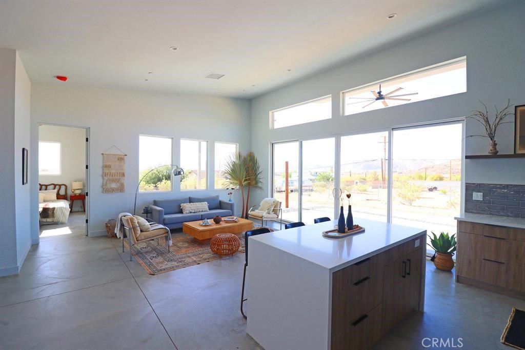 4853 Avenida Del Sol Property Photo 9