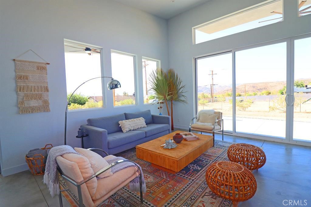 4853 Avenida Del Sol Property Photo 10