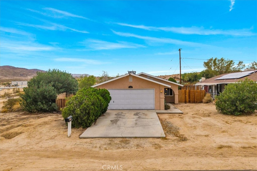 6460 Cahuilla Property Photo 4