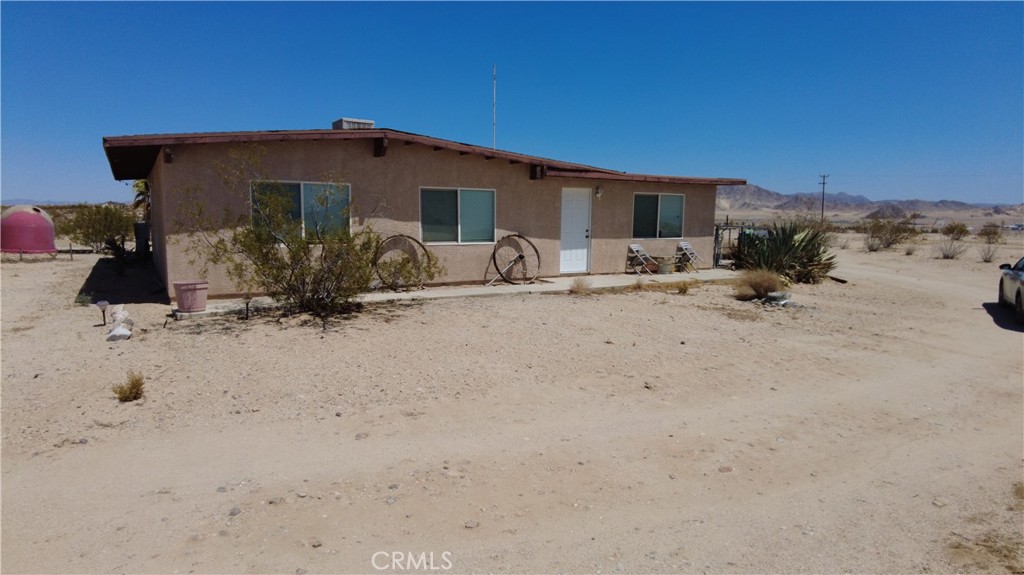 71688 Macrae Road Property Photo 1