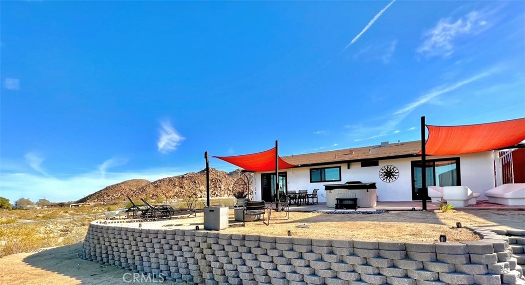 61910 Sunburst Circle Property Photo 3