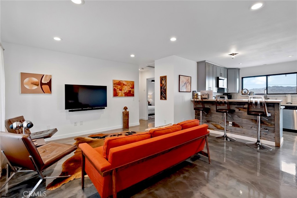 61910 Sunburst Circle Property Photo 11