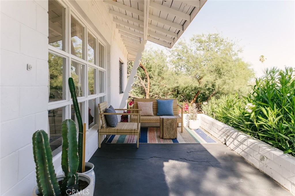 73484 Sunnyvale Drive Property Photo 3
