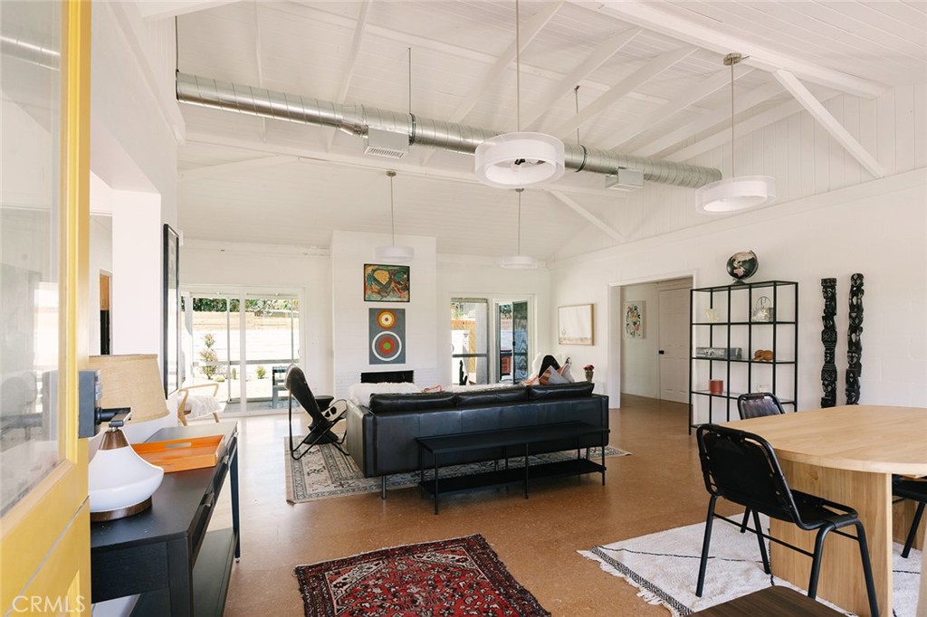 73484 Sunnyvale Drive Property Photo 4
