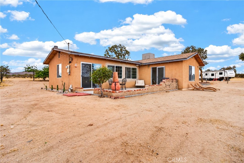 2822 Cherokee Property Photo 2