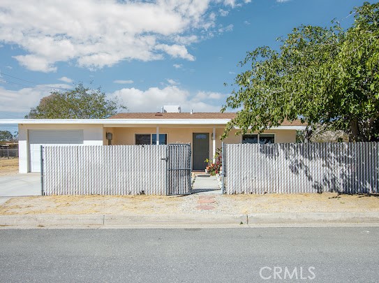 55897 Coyote Property Photo 3