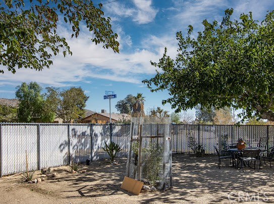 55897 Coyote Property Photo 20