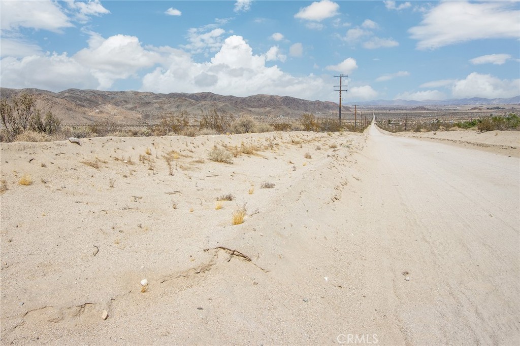 6100 Mantonya Road Property Photo 15