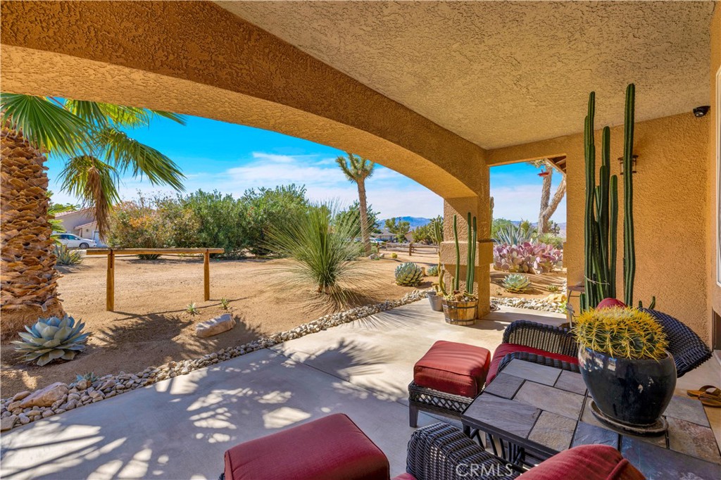 8783 San Vicente Drive Property Photo 6