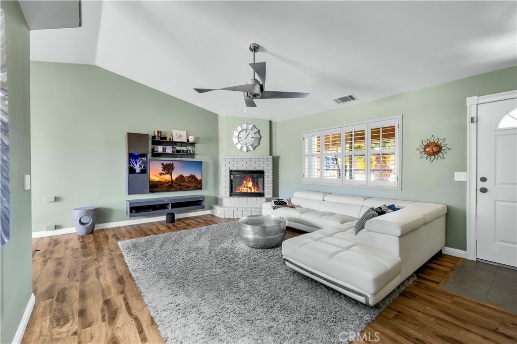 8783 San Vicente Drive Property Photo 8