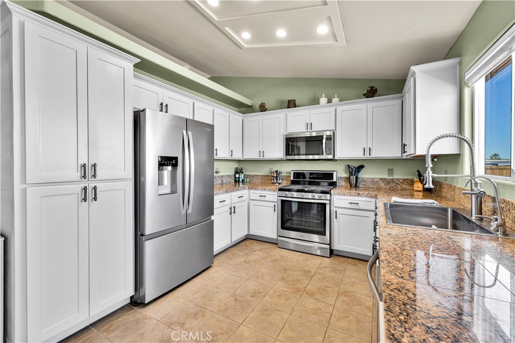 8783 San Vicente Drive Property Photo 11