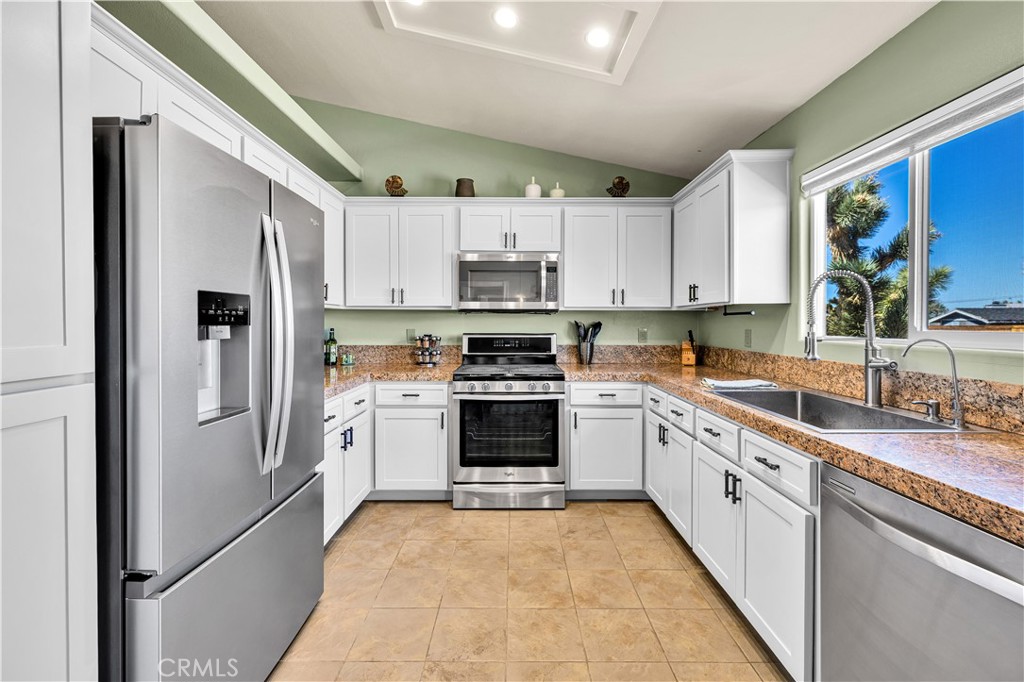 8783 San Vicente Drive Property Photo 12