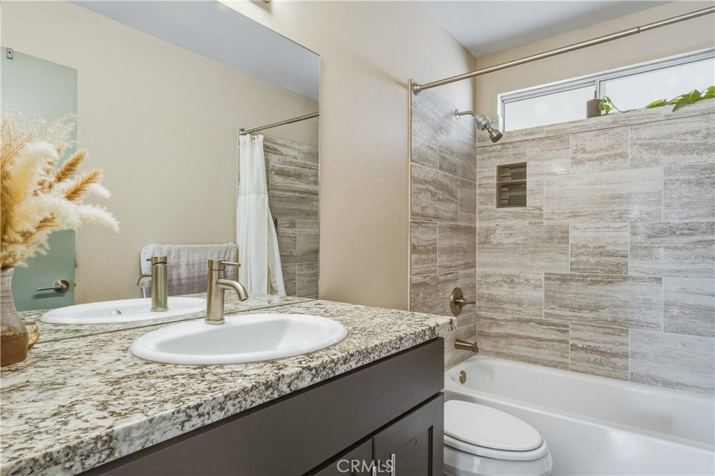 58271 Caliente Property Photo 27