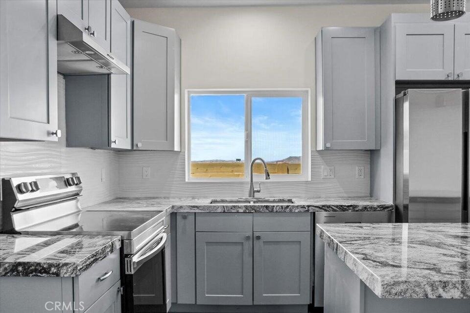 7608 Olympic 2 Property Photo 2