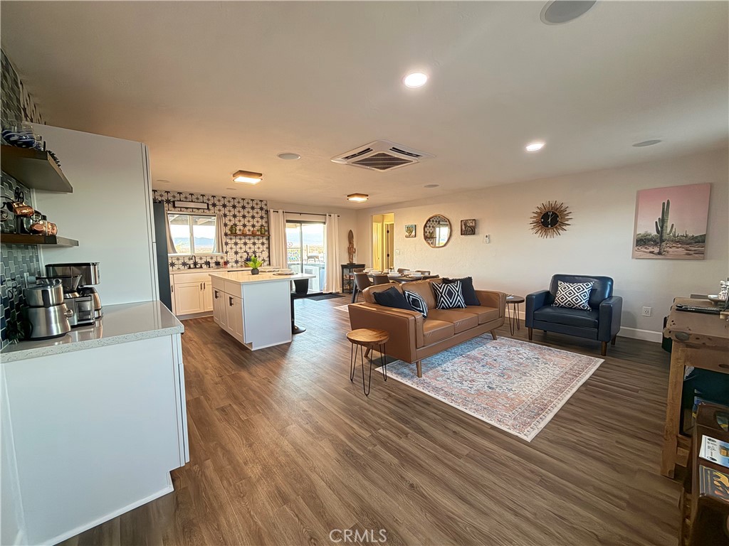 5130 Thompson Road Property Photo 11