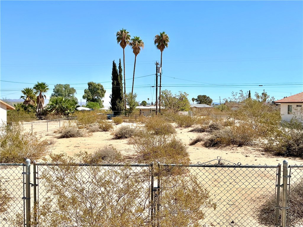 0 Baileya Property Photo 4