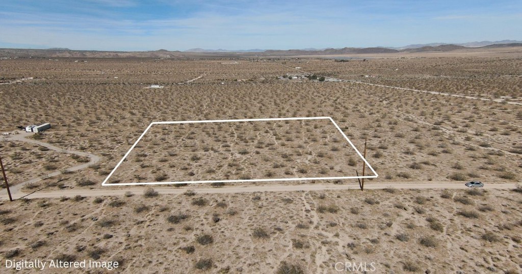 64760 Cottonwood Property Photo 3