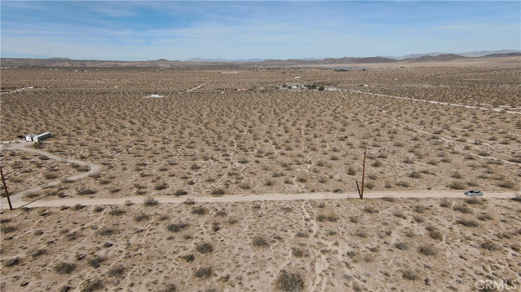 64760 Cottonwood Property Photo 4