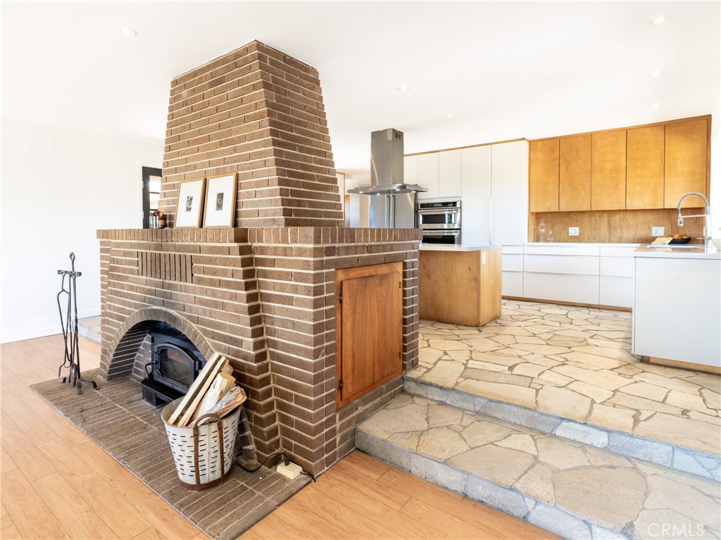 8708 Sage Property Photo 9