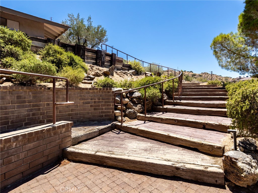 8708 Sage Property Photo 32