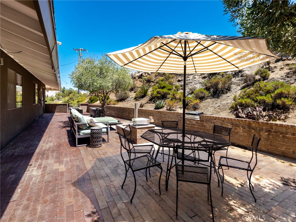 8708 Sage Property Photo 37