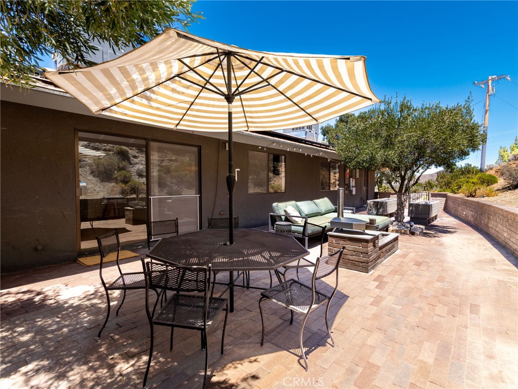 8708 Sage Property Photo 38