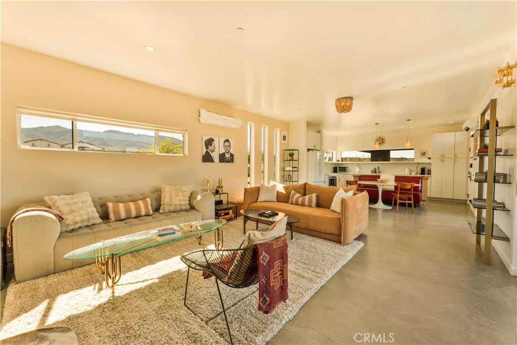 7802 Quail Springs Road Property Photo 10