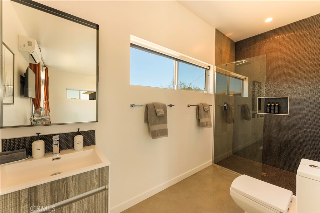 7802 Quail Springs Road Property Photo 35