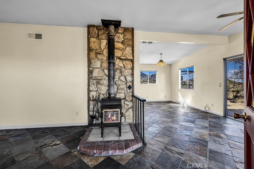 8680 Star Lane Property Photo 6