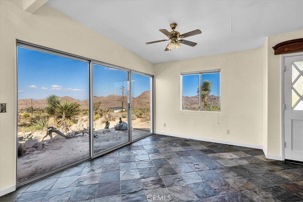8680 Star Lane Property Photo 9