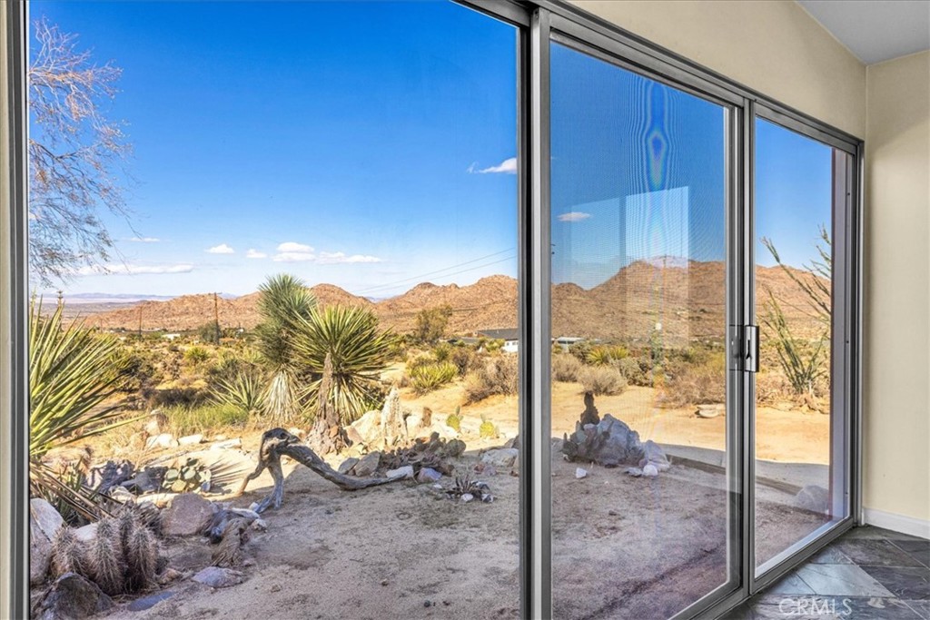 8680 Star Lane Property Photo 10