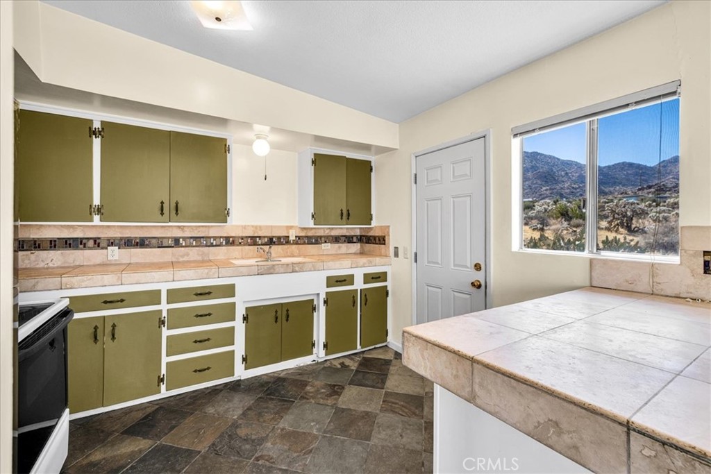 8680 Star Lane Property Photo 14
