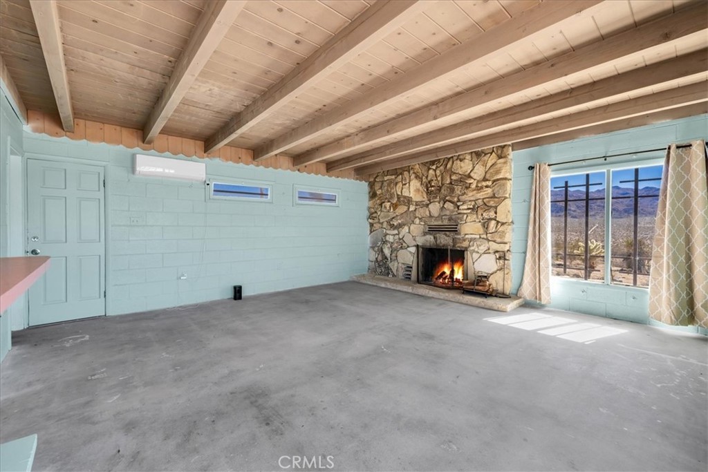 66560 Sandy Ridge Drive Property Photo 8