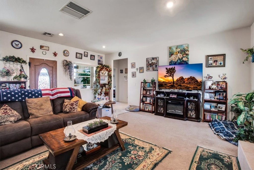 58583 Buena Vista Drive Property Photo 4