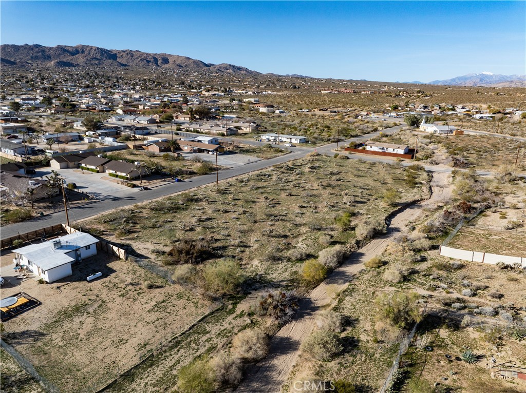 61954 Plaza Road Property Photo 5