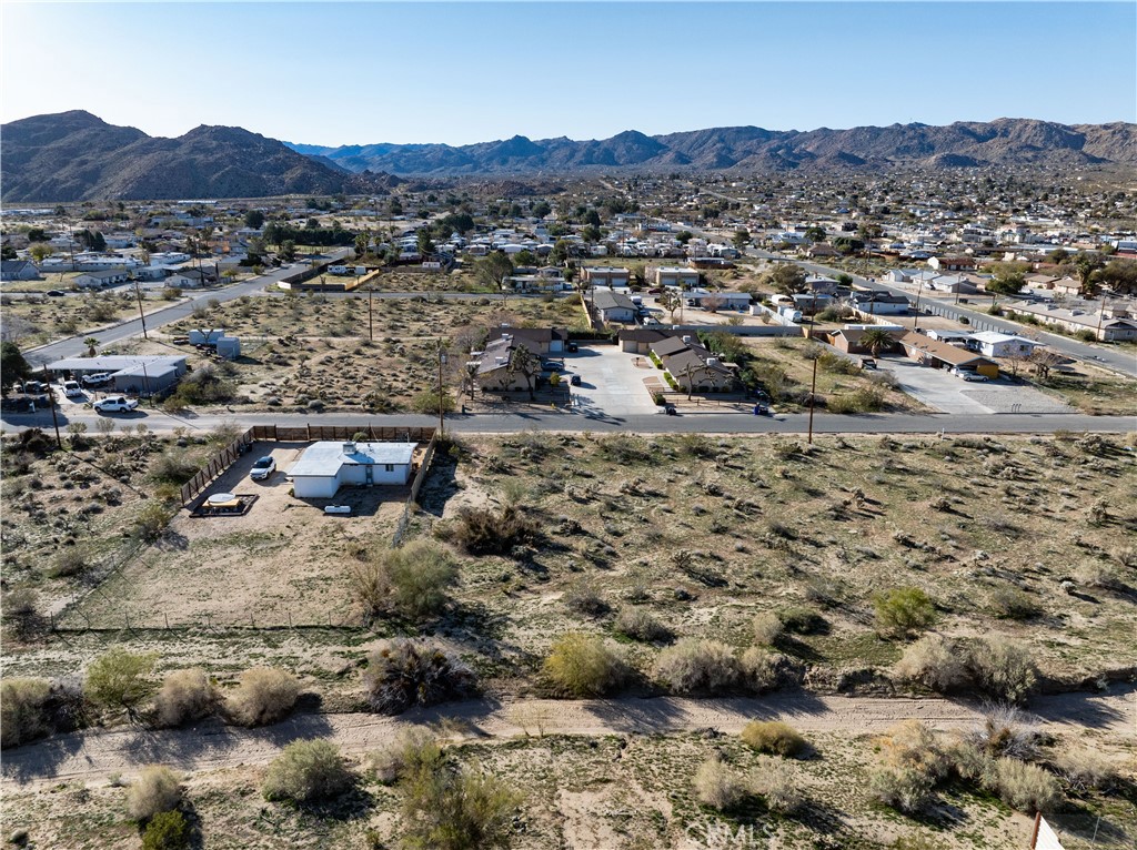 61954 Plaza Road Property Photo 6