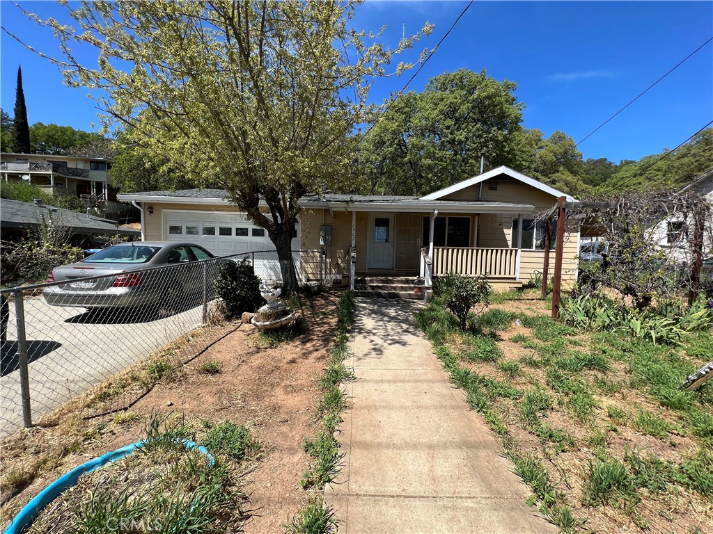 12902 Highway 20 E Property Photo 1
