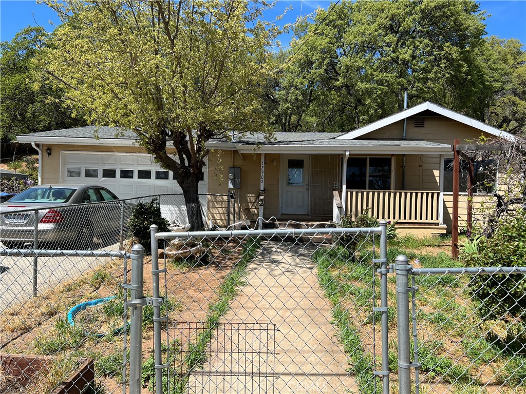12902 Highway 20 E Property Photo 3