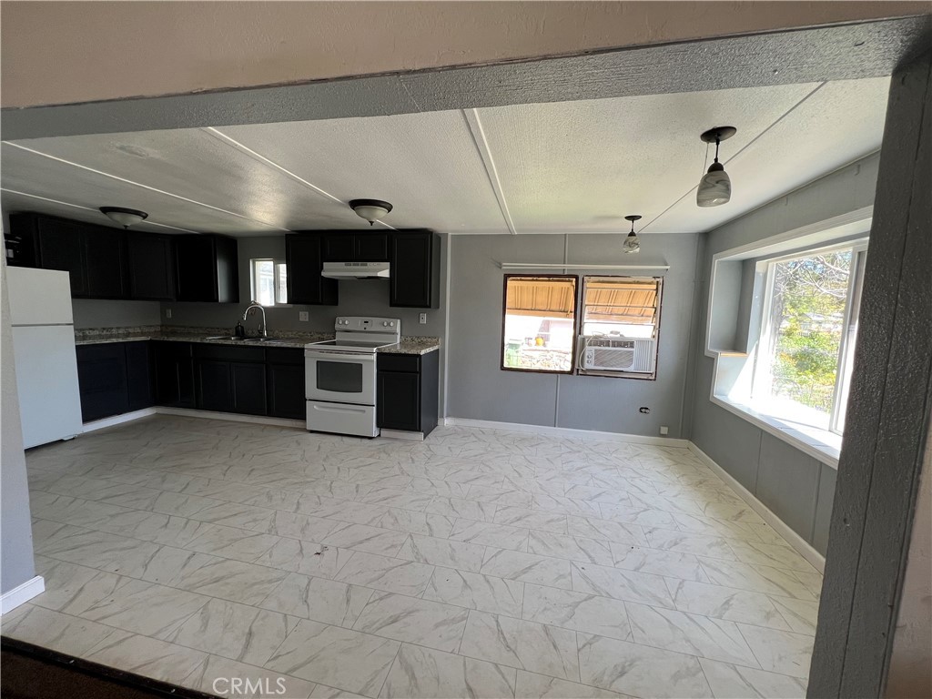 12902 Highway 20 E Property Photo 9