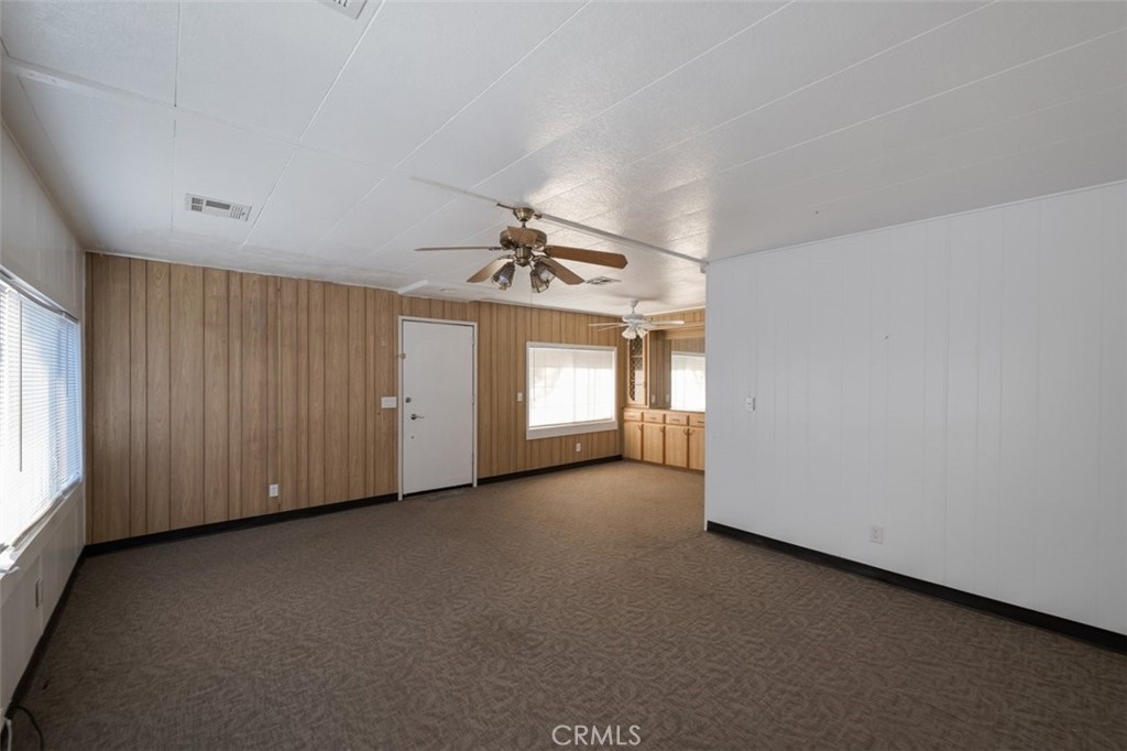 5860 Live Oak Drive Property Photo 19