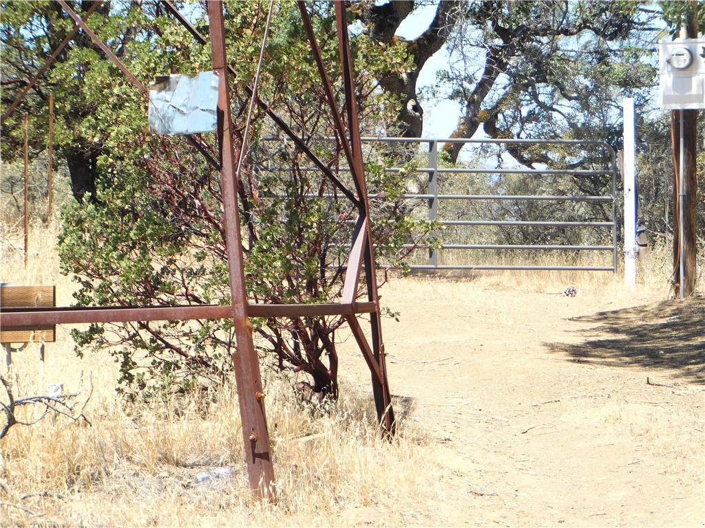 997 Watertrough Rd Property Photo 20