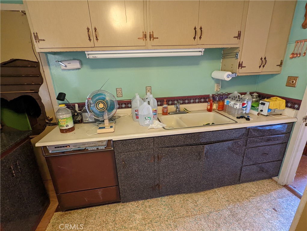 4175 Ferrand Road Property Photo 14